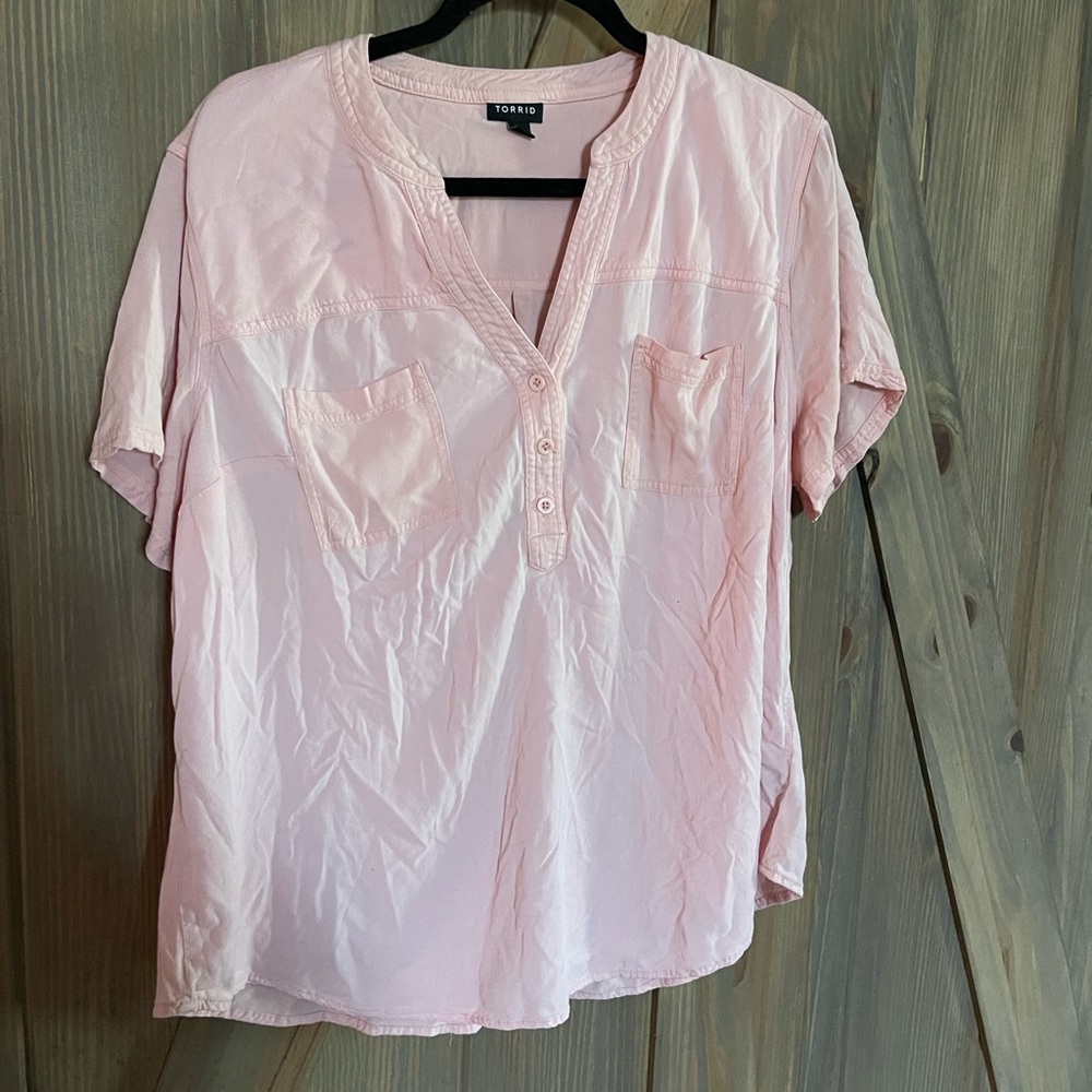 Torrid pink short sleeve blouse